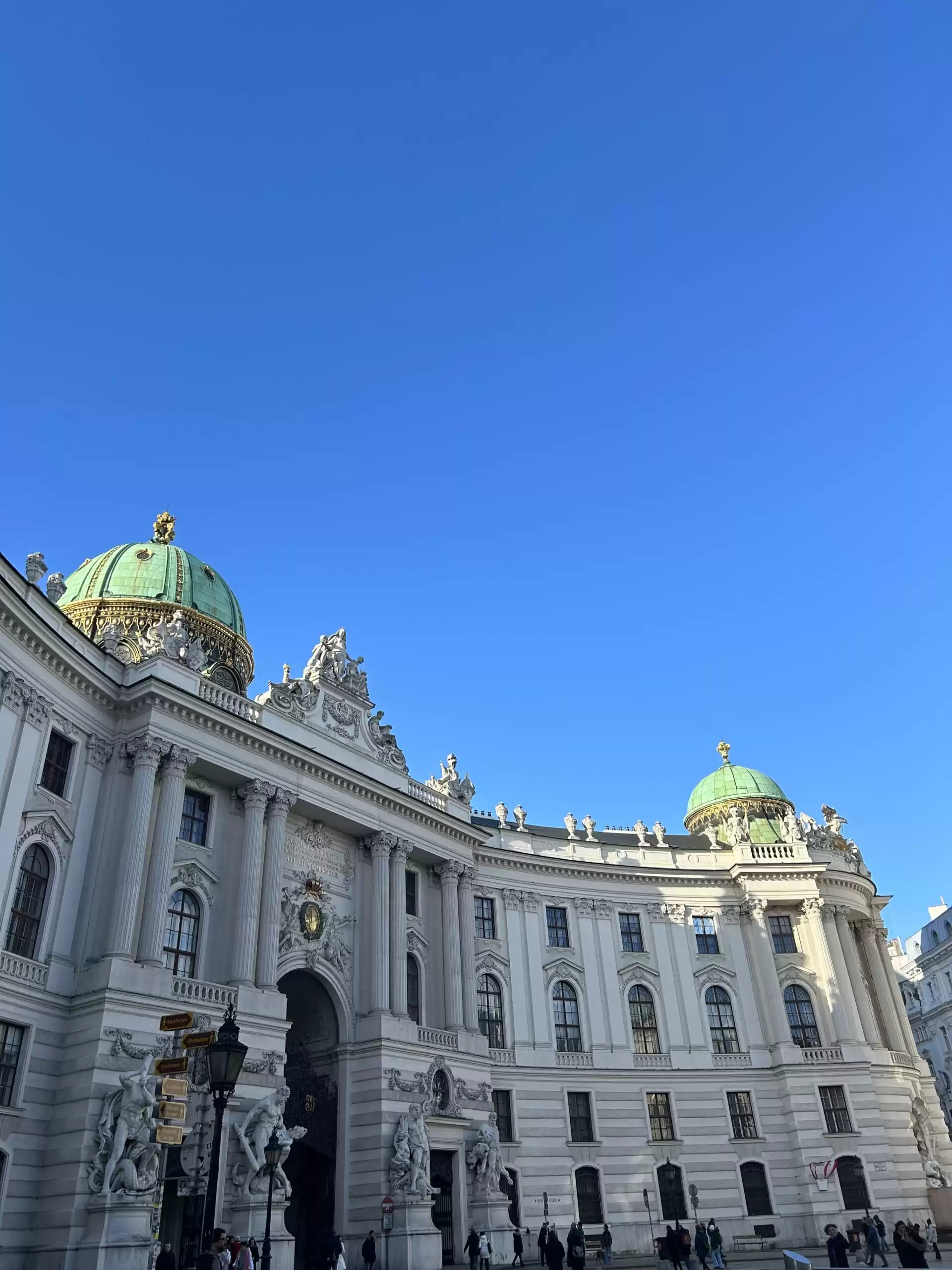 Skip-the-Line Sisi Museum, Hofburg and Gardens Tour