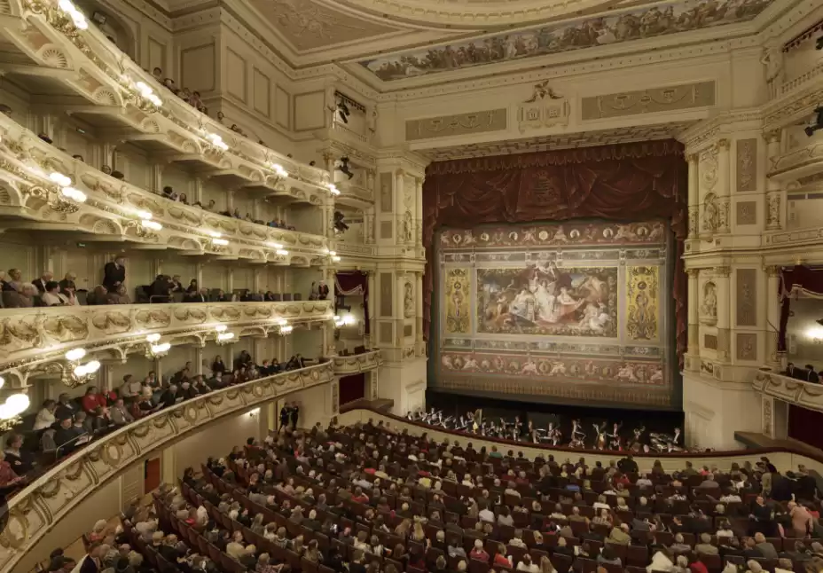 Semperoper Tickets and Guided Tour