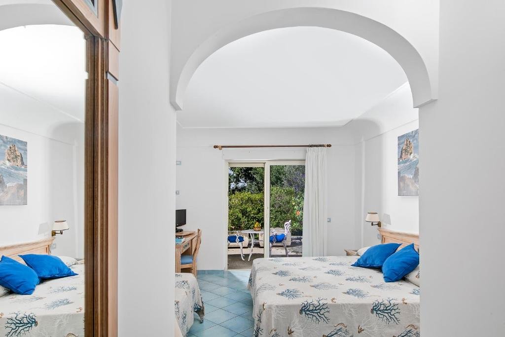 Hotel Al Mulino - Mediterranean Garden Retreat in AnaCapri